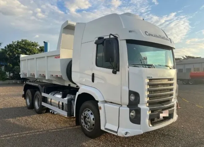 Vw 24-250 6x2 2011 caçamba basculante
