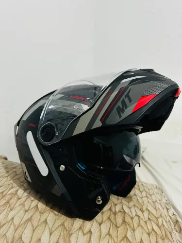 Capacete Helmets Atom 2 
