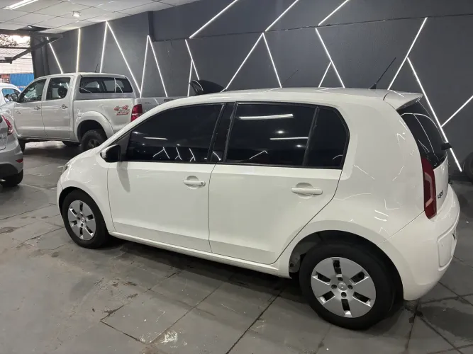 Volkswagen Up! Move 1.0 Total Flex 12V 5P 2015