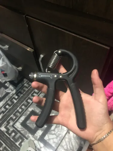 Hand grip