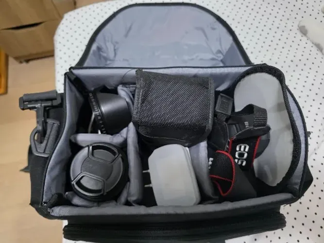 Kit Camera Canon SL2 + Lentes 18-55 e 55-250 + Flash Yongnuo + Bolsa e Acessórios