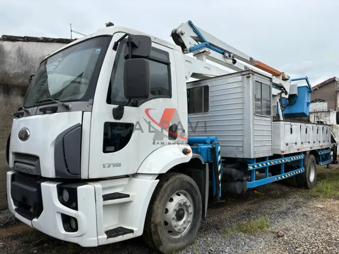 Ford Cargo 1719 2017 Cesto Aereo 20m