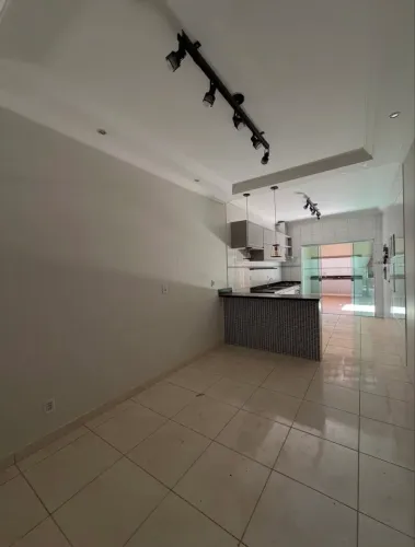Casa venda em São Tomé 3/4-EE