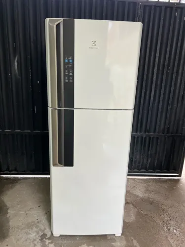 Geladeira Electrolux 460 litros frost free conservada 