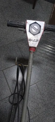 Enceradeira industrial schueler