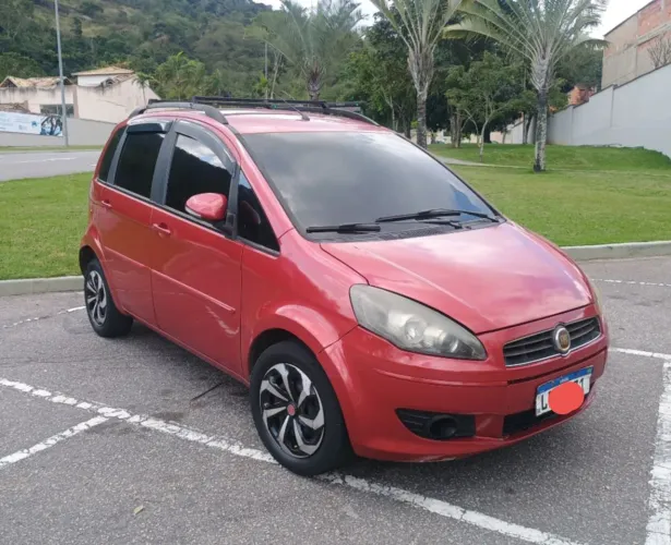 Fiat Idea Attractive 1.4 Fire Flex 8V 5P 2012
