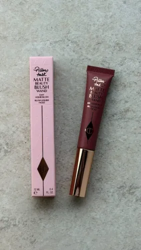 Charlotte Tilbury Blush Wand - Pillow Talk