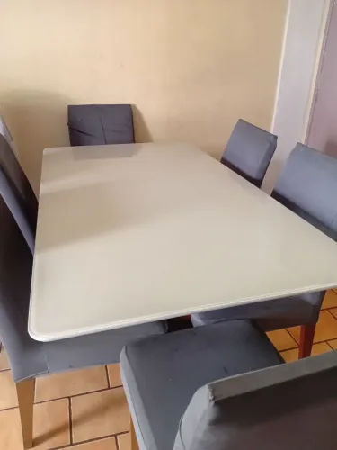 Mesa de jantar de 6 cadeiras