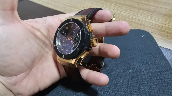 RELÓGIO HUBLOT BIG BANG JOHN WALKER DOURADO 47MM