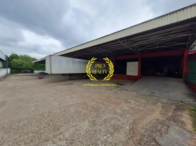 Galpão com Habite-se e AVCB com 1.300m² e Docas  no Coroado