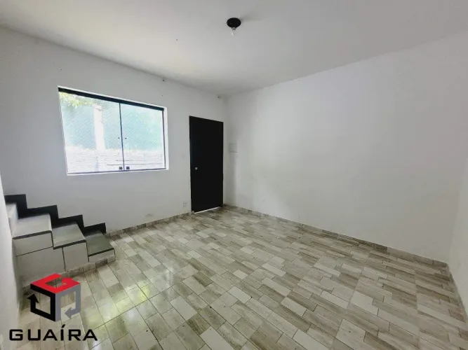 Sobrado para aluguel 2 quartos 1 vaga Assunção - Santo André - SP