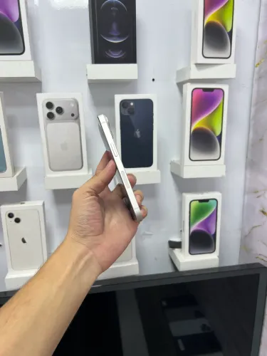 iPhone 14 - 128Gb (branco)