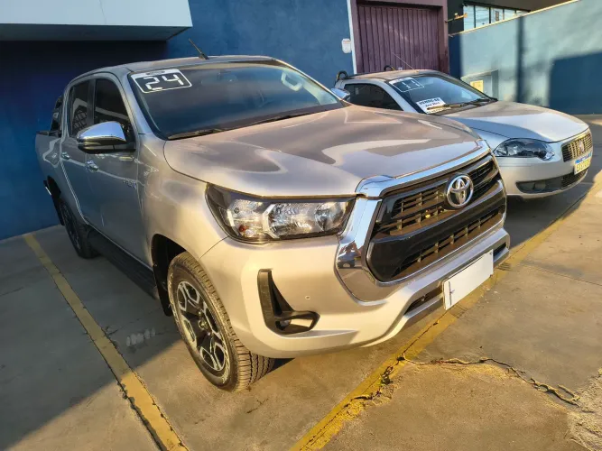 Toyota Hilux CD SRV 4X4 2.8 TDI Diesel Aut. 2024