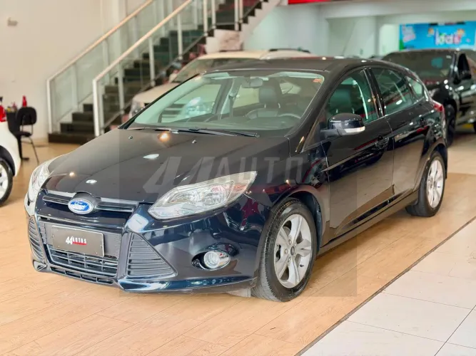 Ford Focus 2.0 16v/se/se Plus Flex 5P Aut. 2015