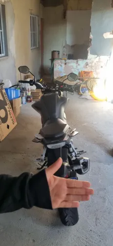 Vendo CB Twister 300f ano 2025/2026