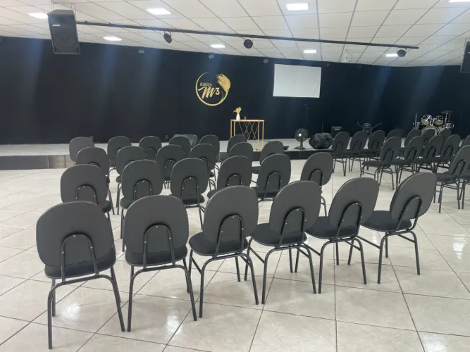 Cadeiras para igrejas