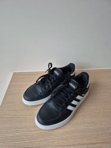 Tênis Adidas n 41