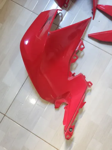 Carenagem CB300F