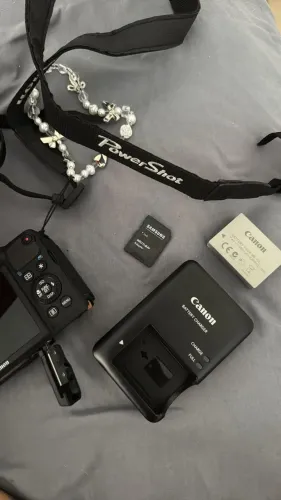 Camera canon powershot G15