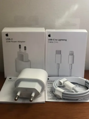 Kit Carregador Apple USB-C 20W + Cabo USB-C para Lightning (1m) | Novo