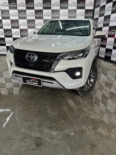 Toyota Hilux SW4 SRX 4X4 2.8 TDI 16V Dies. Aut. 2022