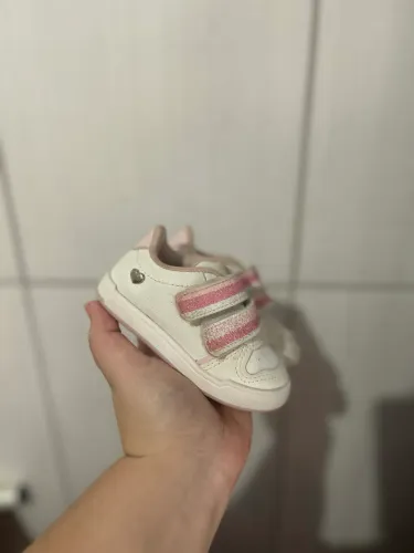 Tênis infantil Klin de couro branco 20