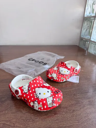 (do 25 ao 36) Crocs Hello Kitty Vermelho