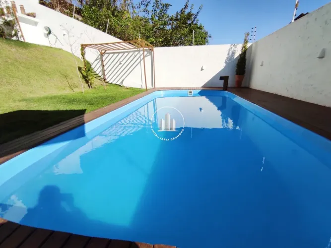 Casa com 4 Quartos e 5 banheiros no Jardim Atlântico