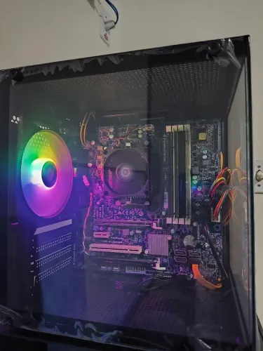 CPU AMD PRO A8 8650 8GB gabinete aquário HD 500gb R7 1gb fonte 350w 80plus