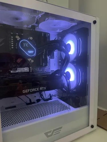 PC GAMER- RYZEN 7 + RTX 3070 TI