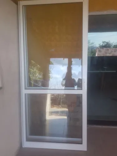 porta de vidro, duas folhas aluminio