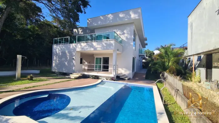 Locação - Casa em Excelente Condomínio em Aldeia 420m² 5 Quartos 4 Suítes