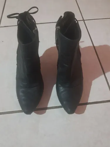 Bota couro legítimo
