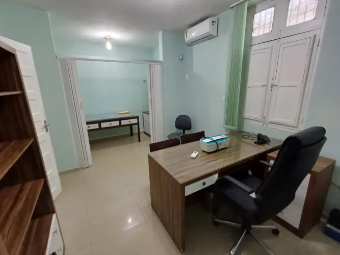 Vendo na Madalena, Excelente Sala Comercial , com estacionam., pertinho do Hospital DÁvil