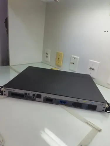 Leucotron Ision Ip 1500 Central Telefônica Pabx Digital Sip (Usado)