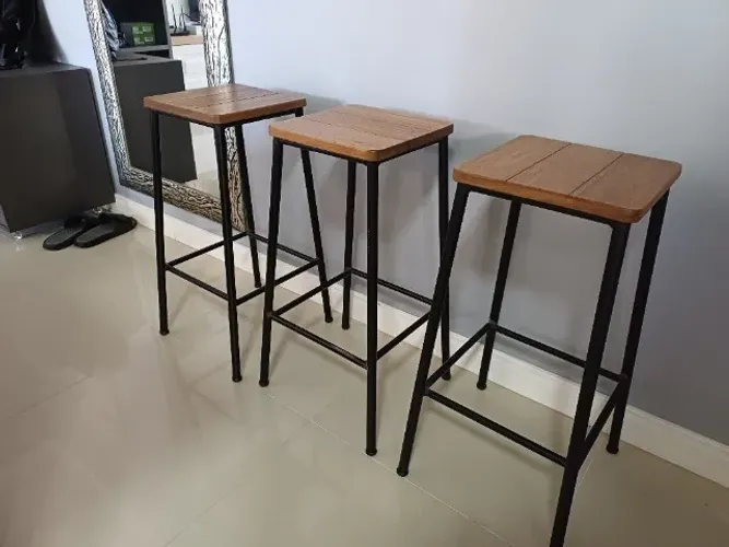  kit 3 banquetas ferro e madeira 70 cm de altura