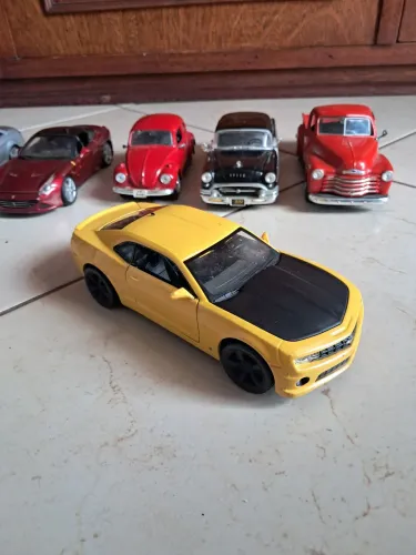 Miniatura Camaro Maisto 1/24