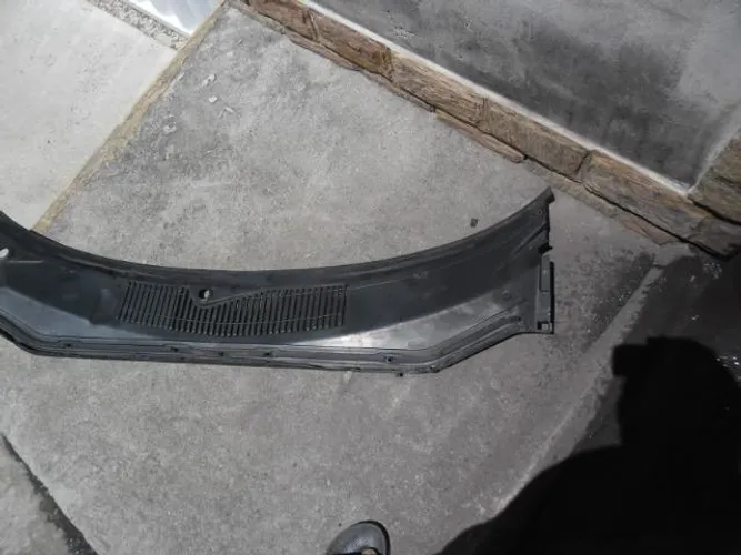 Moldura Churrasqueira Parabrisa Fiat Palio 97 original e perfeita