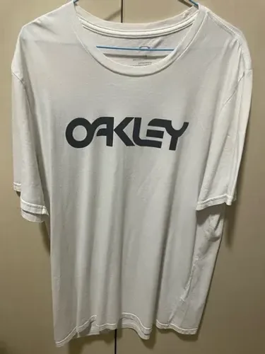 Camiseta Oakley Branca - M