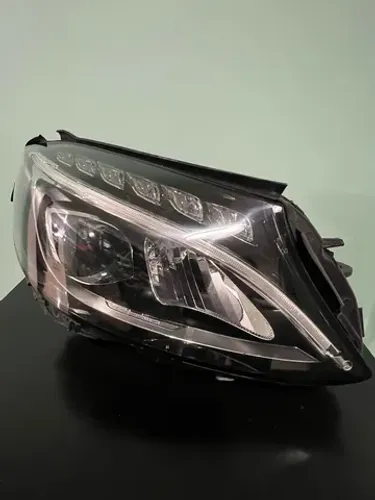 Farol Mercedes C180 200 250  Sucata Mercedes-Benz 
