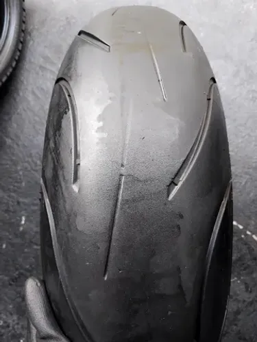 pneu usado michelin pilot power  190/55-17