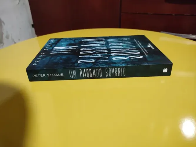 Um passado sombrio. Produto novo.