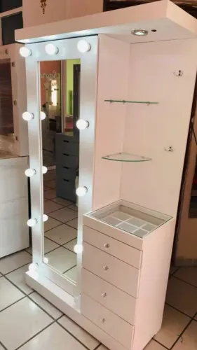 Penteadeira com Espelho e Iluminação - Branca