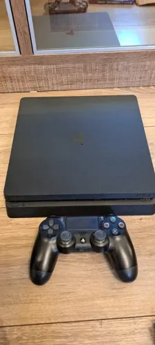 Playstation 4 Slim 500 GB + 14 jogos