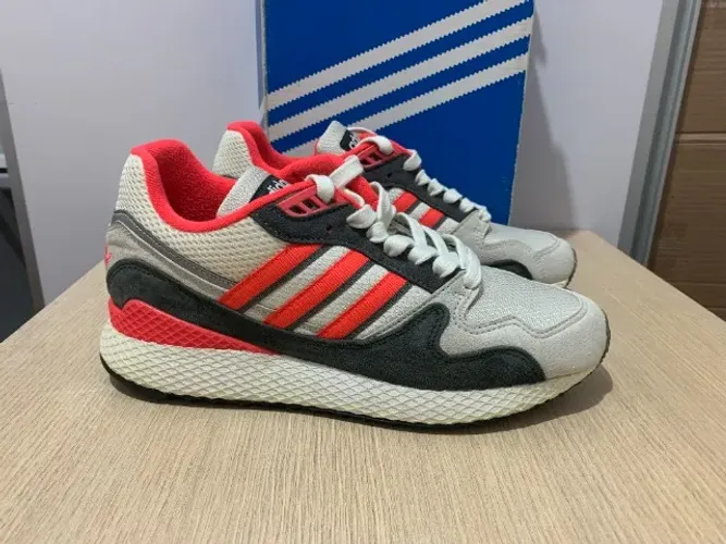 Tênis Adidas Ultra Tech