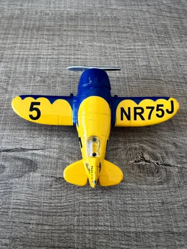Avião de brinquedo NR75J Gee Bee Super Sporter Raro !