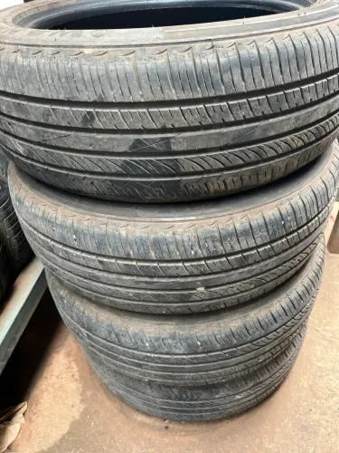 Jogo de pneus Honda Fit , city , Etios , Yaris 185/55 R16 semi novos