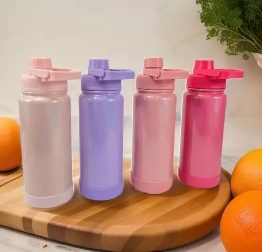 Garrafa térmica de inox com brilho 