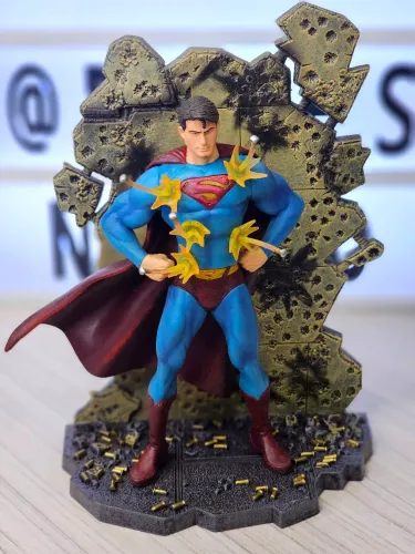 Superman Returns Invulnerable S3 Select Sculpt Series 2006