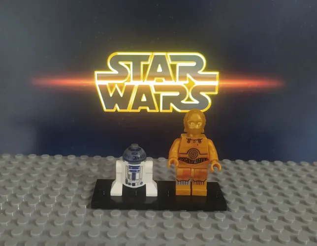 Boneco R2-D2 e C3PO - Star Wars R$15,00 cada
